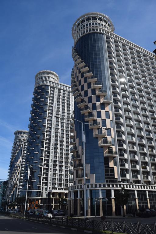 Orbi Sea Towers Apart Hotel Batumi Exterior foto